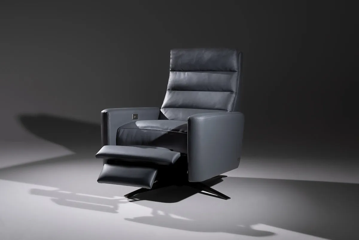 Cirrus Chair   Ottoman