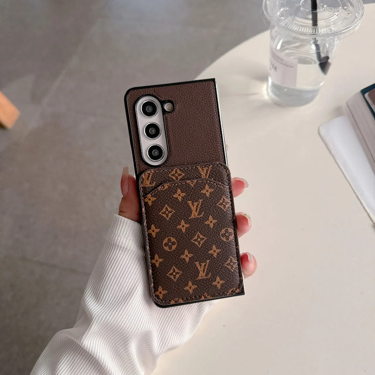 Luxury leather magnetic card holder FOLD CASE
